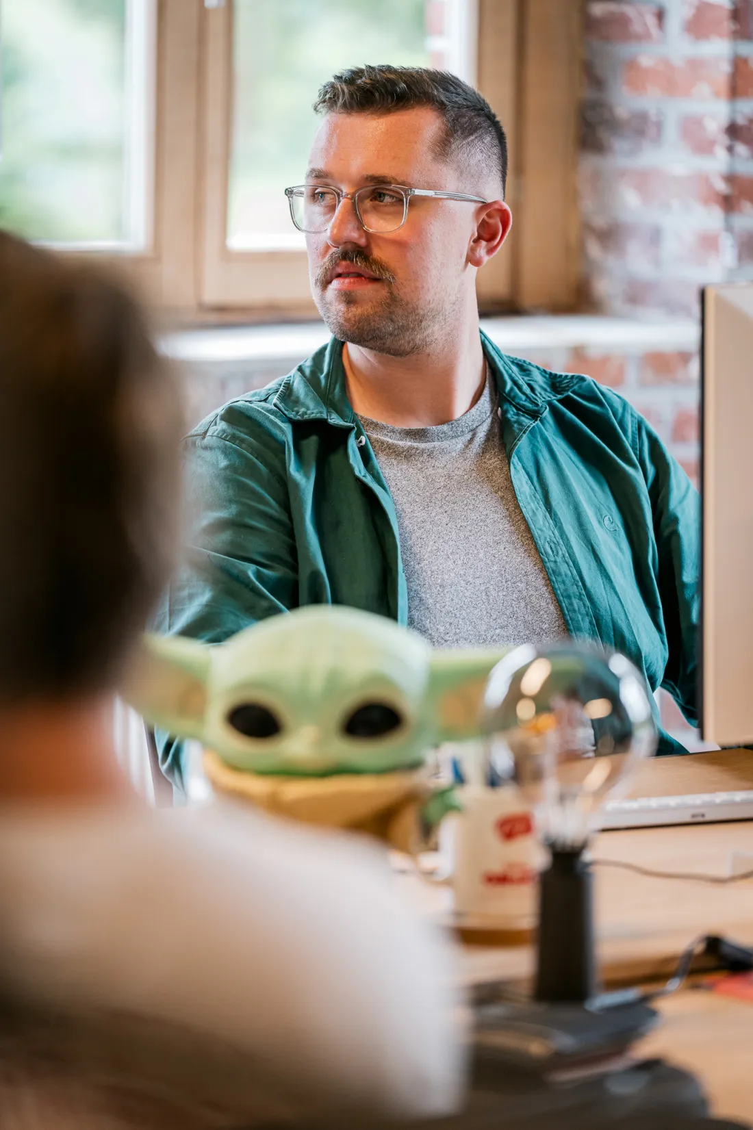 Aan het werk in de studio